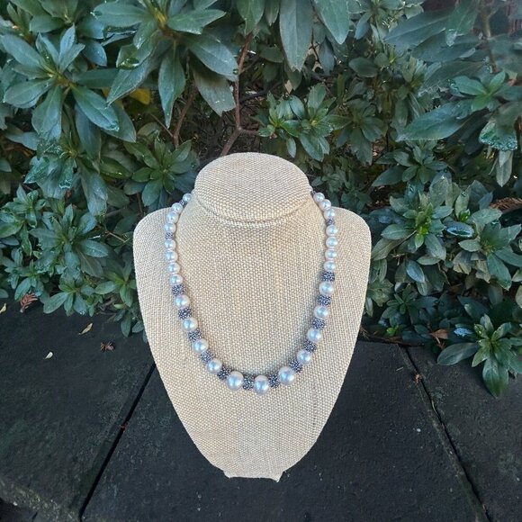 Faux Pearl Silver Bead Magnetic Clasp 16" Necklace - Picture 7 of 8
